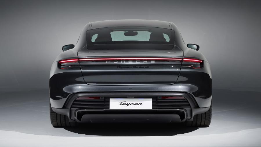  Porsche Taycan Turbo S 2020 года  (AU) (фото 4 из 30)